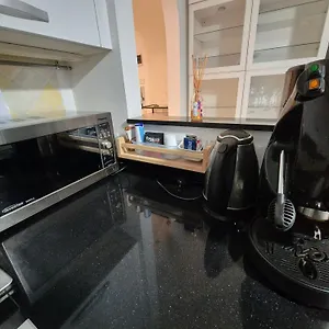 Miriam House - Full - Relax & Comfort Apartment