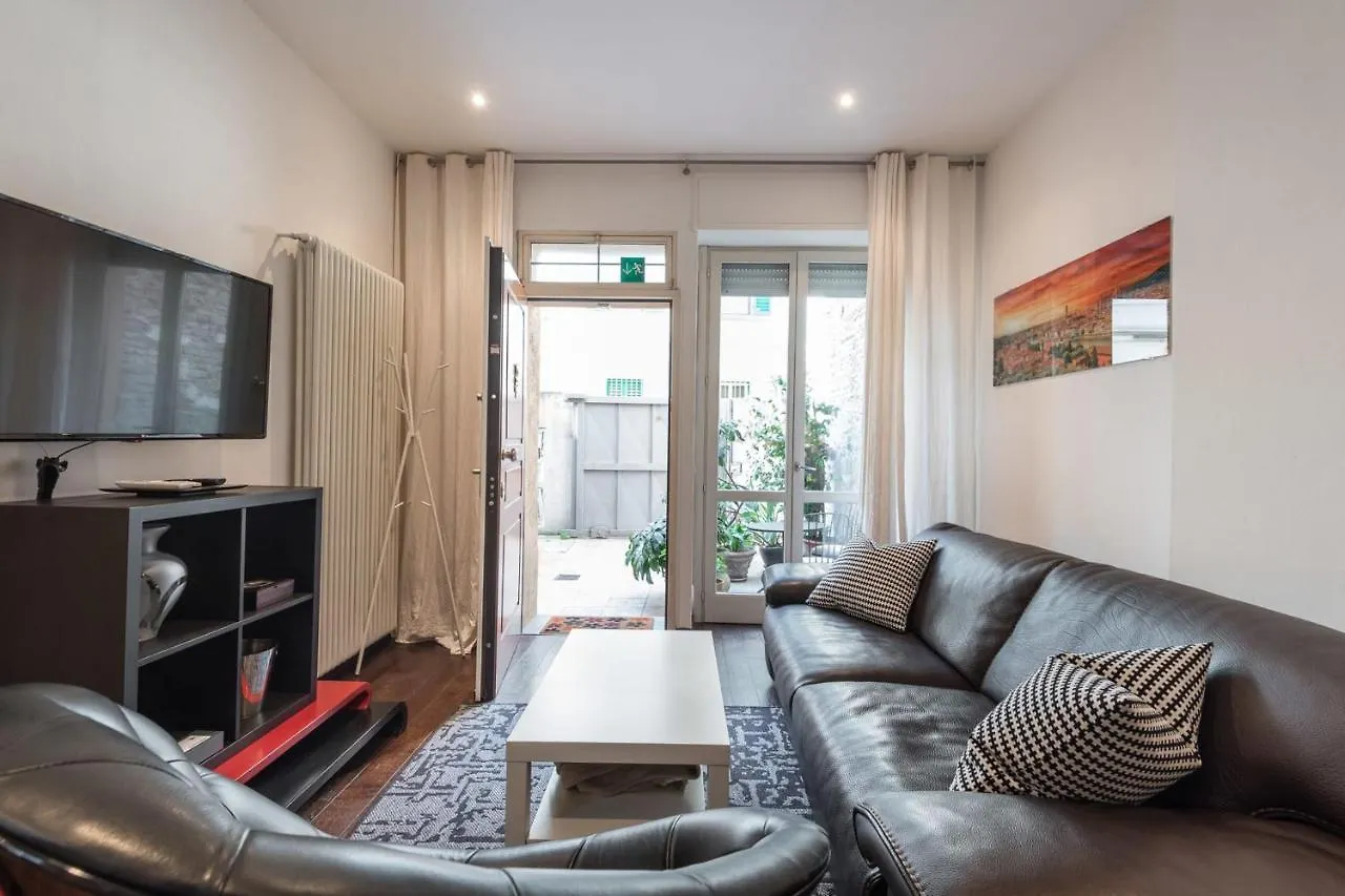 Art Gallery Apartment In Florence - Hosted By Sweetstay