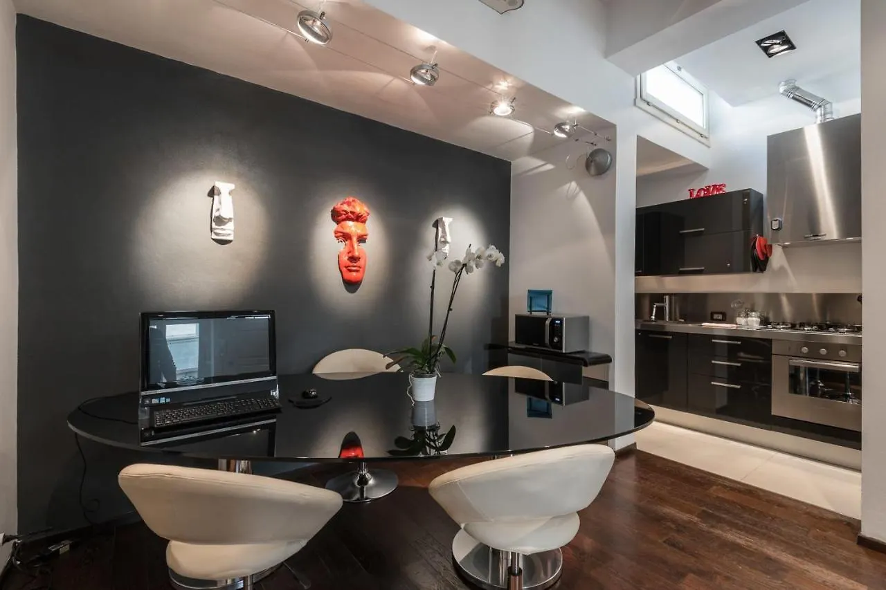 Art Gallery Apartment In Florence - Hosted By Sweetstay Italy