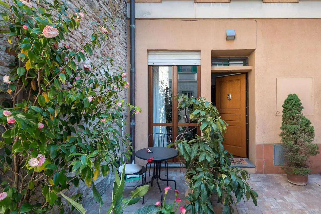Art Gallery Apartment In Florence - Hosted By Sweetstay 0*,  Italy