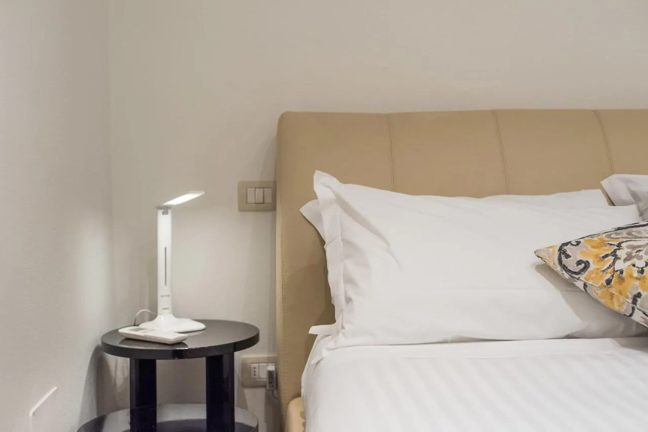 Art Gallery Apartment In Florence - Hosted By Sweetstay