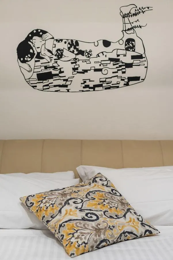 Art Gallery Apartment In Florence - Hosted By Sweetstay Italy